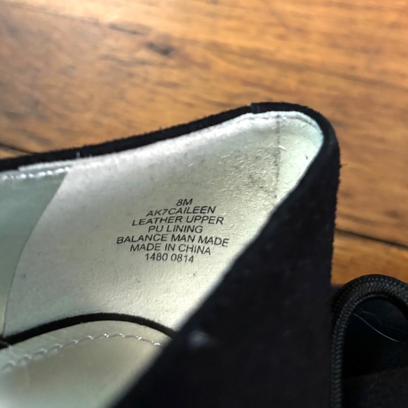Black Anne Klein dress shoes - Picture 8 of 8